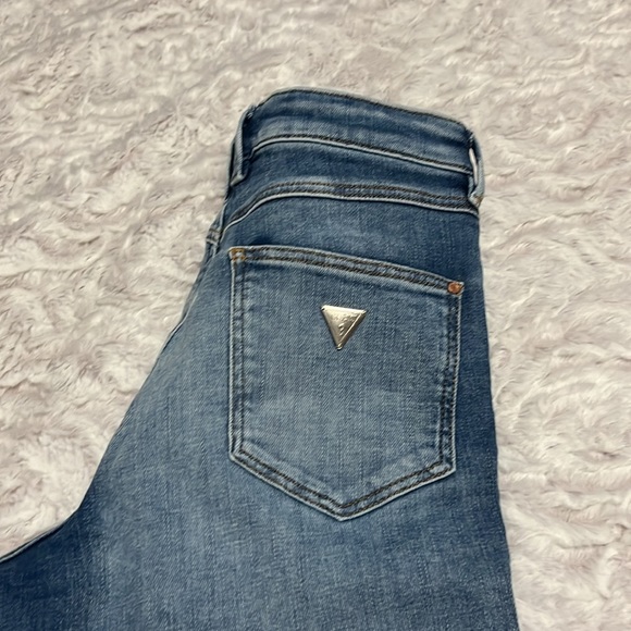 Guess Jeans - Picture 5 of 5